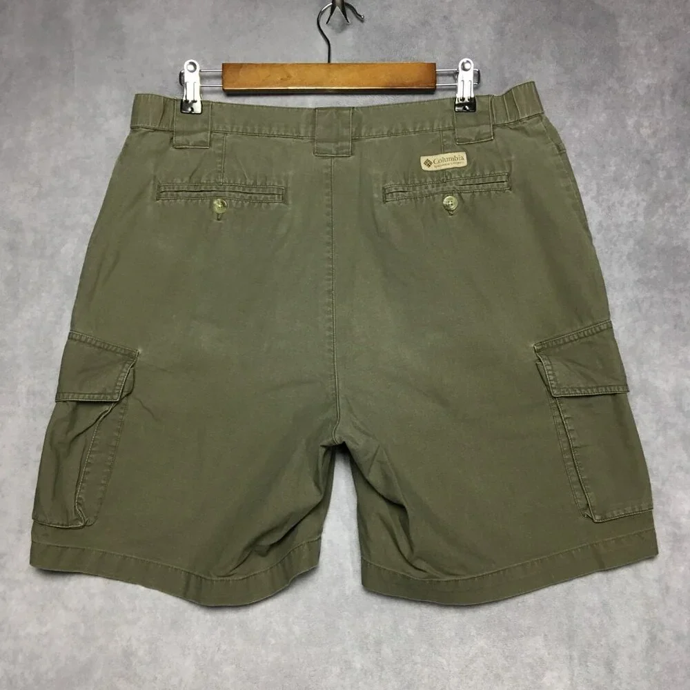 Columbia Mens Cargo Shorts size 34‎ Green Pleated Cotton Trail Summer